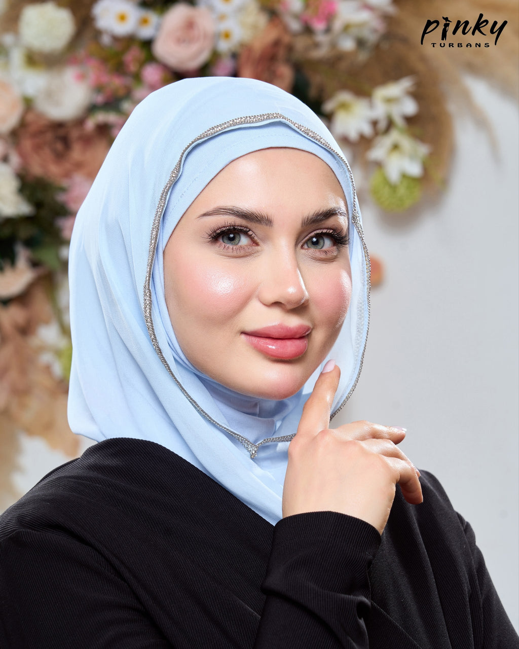طرحة هودي شيفون بطباقية قطن من Pinky Turbans مع شريط ستراس ثابت – قطعتان متصلتان PKY-20-6