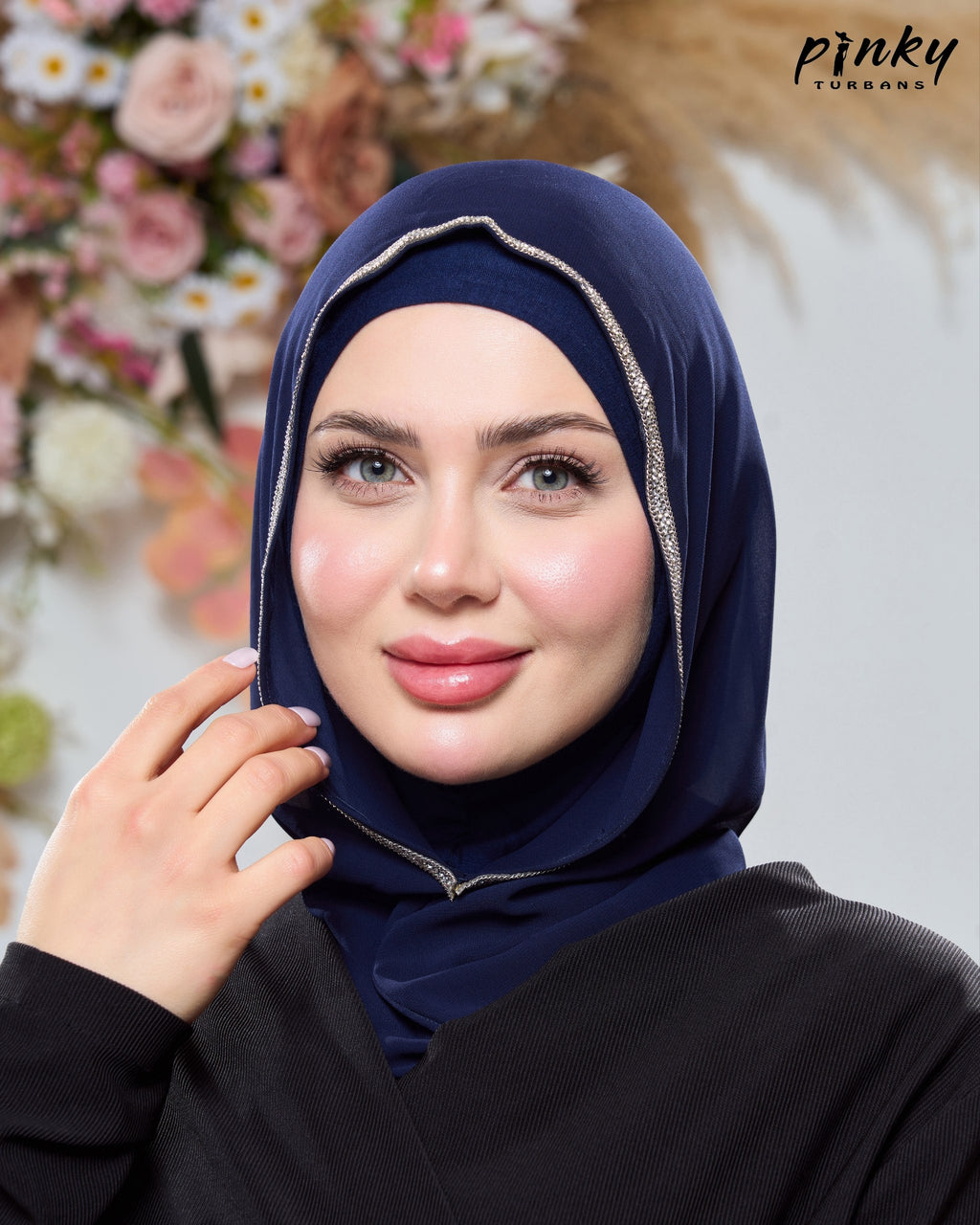 طرحة هودي شيفون بطباقية قطن من Pinky Turbans مع شريط ستراس ثابت – قطعتان متصلتان PKY-20-7