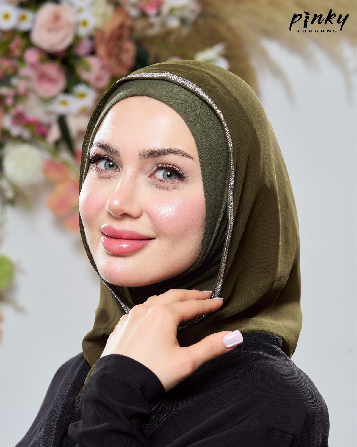 طرحة هودي شيفون بطباقية قطن من Pinky Turbans مع شريط ستراس ثابت – قطعتان متصلتان PKY-20-9