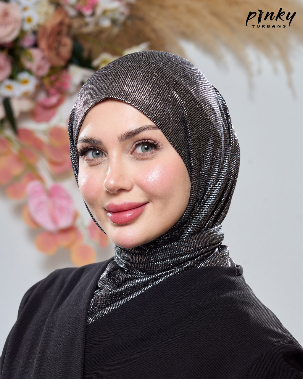 طباقية سواريه ليكرا بكباسين خلفيين من Pinky Turbans – طباقية لامعة للحجاب PKY-22-2