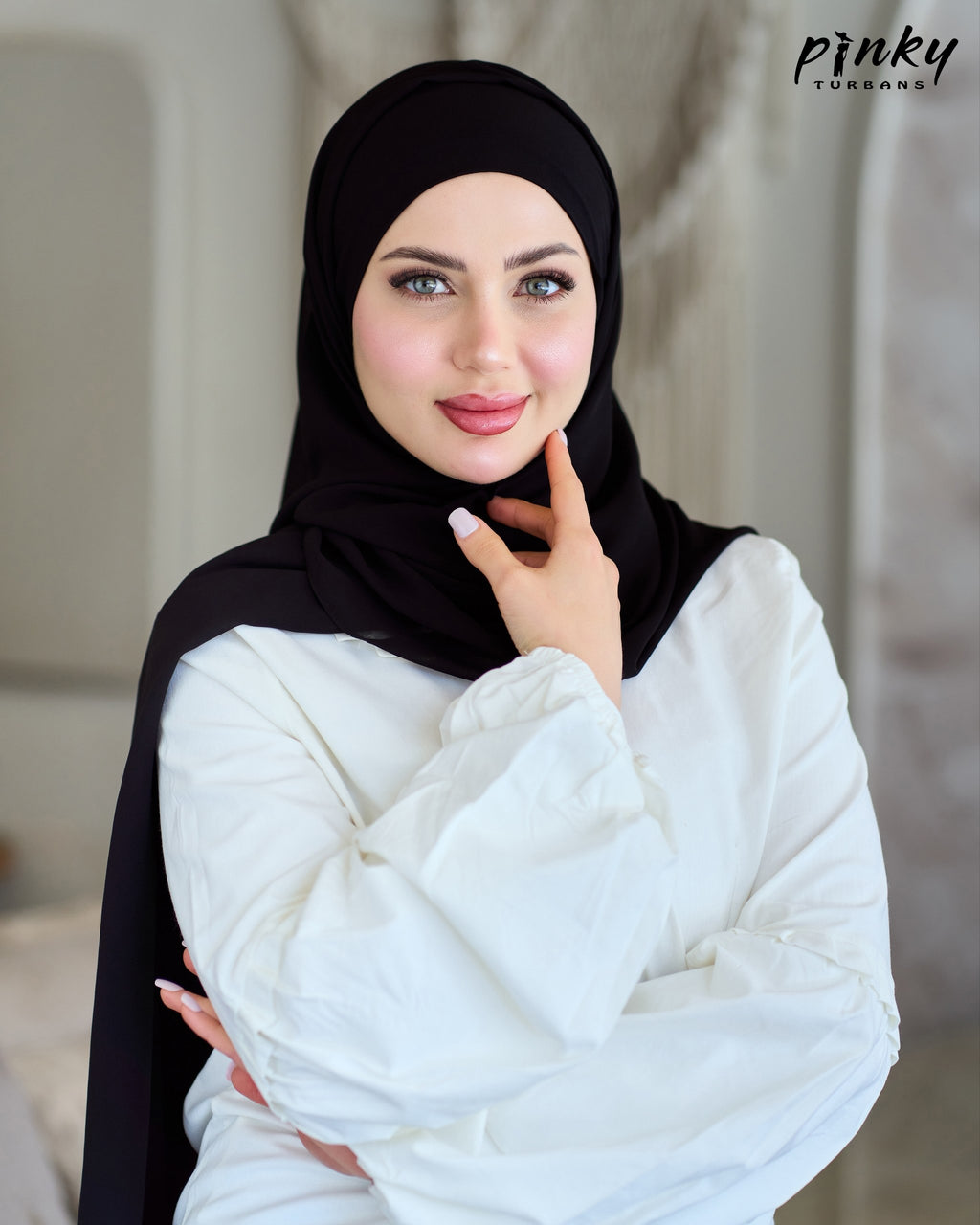 حجاب شيفون ببندانة قطن متصلة بها شريطان للربط وإغلاق مغناطيسي من Pinky Turbans  كود  PKY-23-2