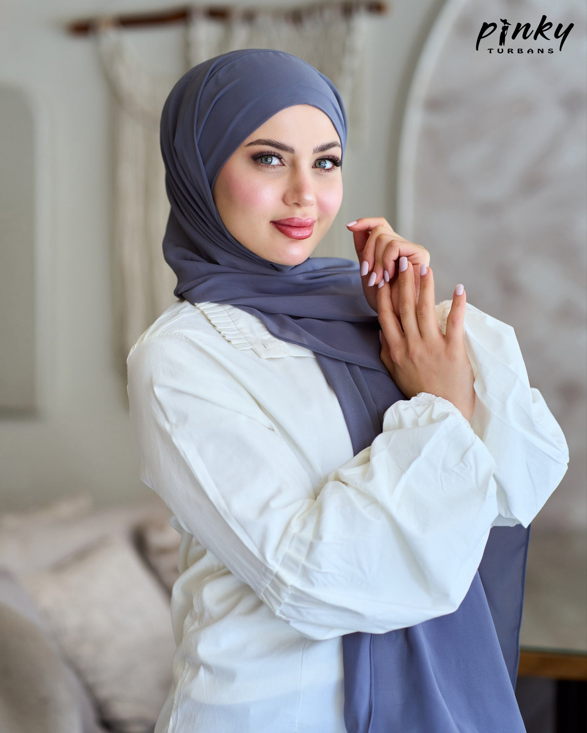 حجاب شيفون ببندانة قطن متصلة بها شريطان للربط وإغلاق مغناطيسي من Pinky Turbans  كود  PKY-23-7