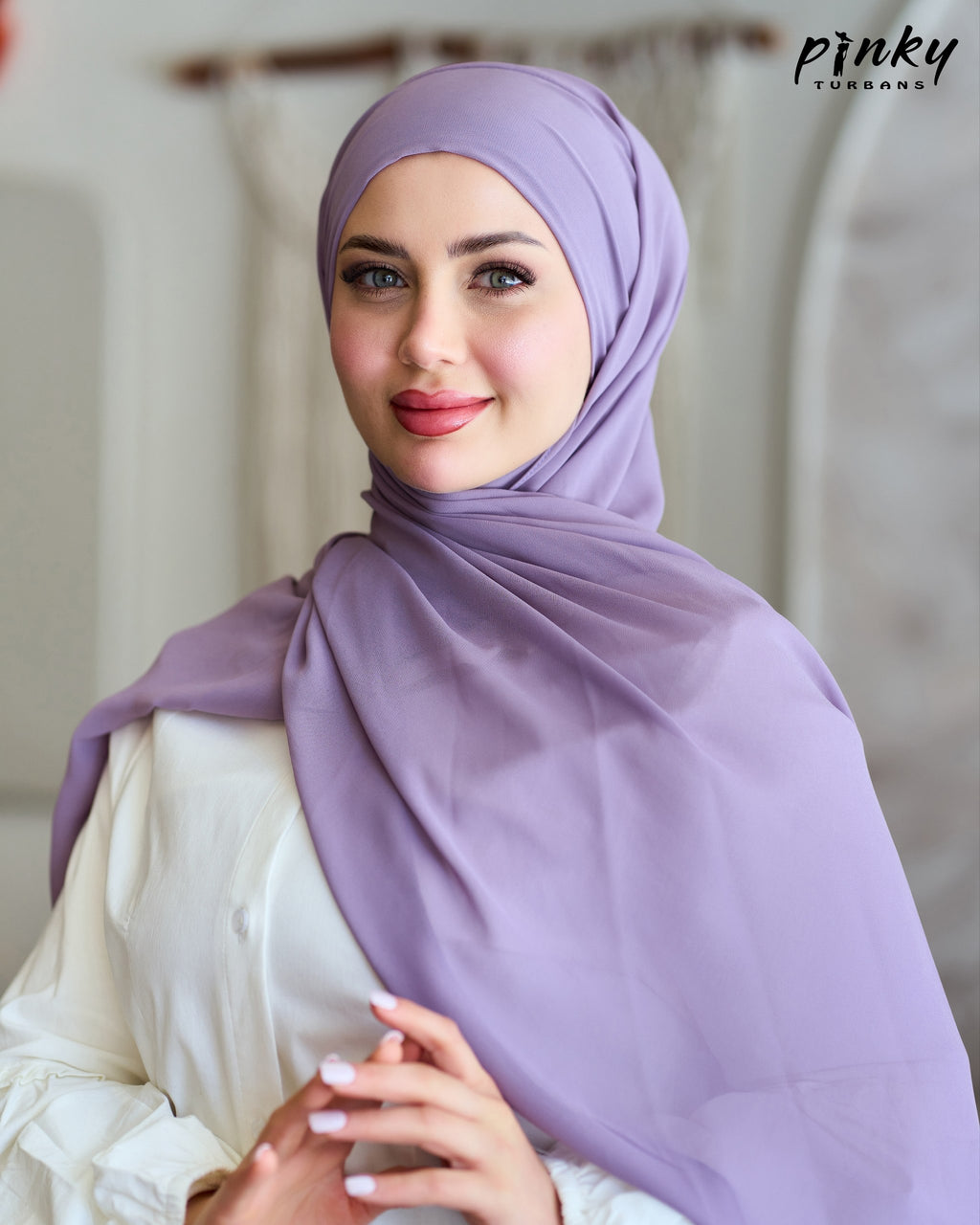 حجاب شيفون ببندانة قطن متصلة بها شريطان للربط وإغلاق مغناطيسي من Pinky Turbans  كود  PKY-23-8