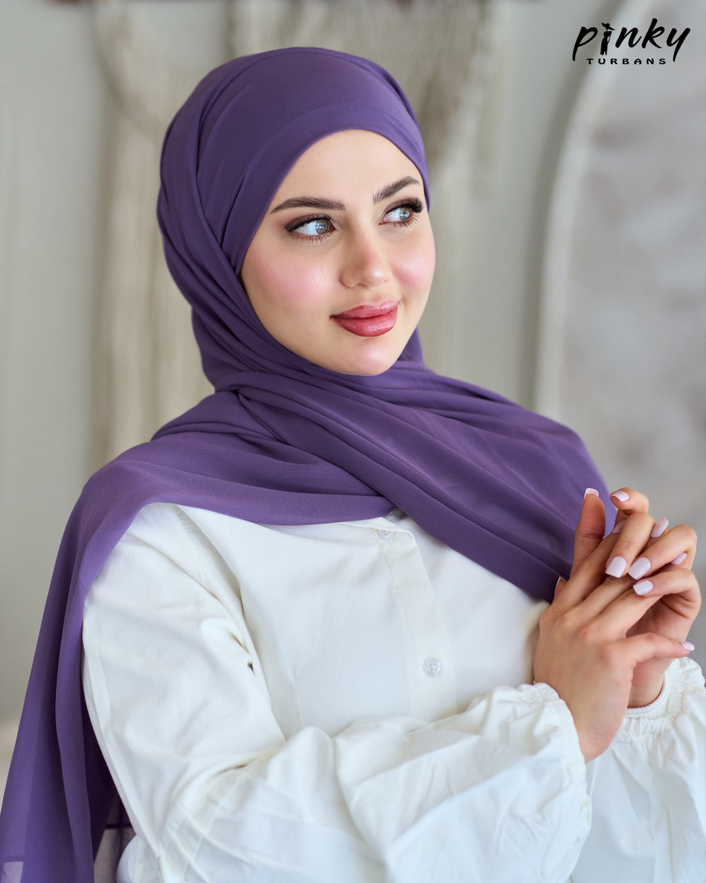 حجاب شيفون ببندانة قطن متصلة بها شريطان للربط وإغلاق مغناطيسي من Pinky Turbans  كود  PKY-23-9