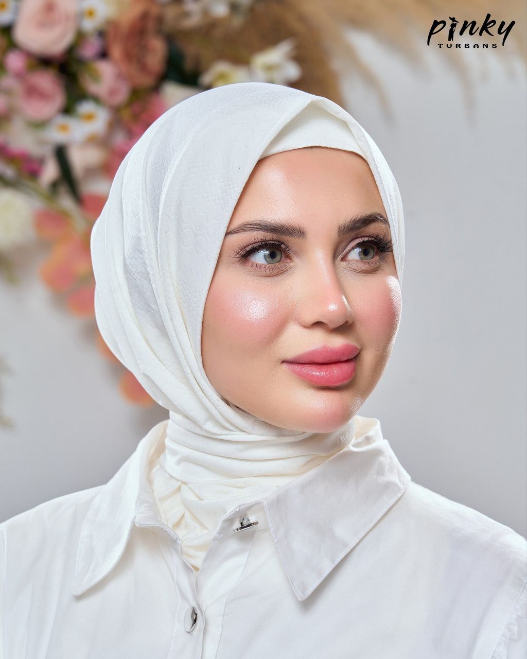 طباقية جكار صيفي ليكرا عالية مع بندانة وإغلاق بكباسين خلفيين من Pinky Turbans كود PKY-25-1
