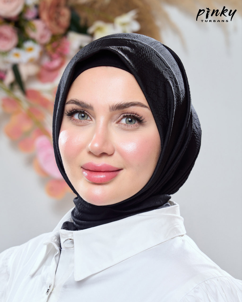طباقية جكار صيفي ليكرا عالية مع بندانة وإغلاق بكباسين خلفيين من Pinky Turbans كود PKY-25-2