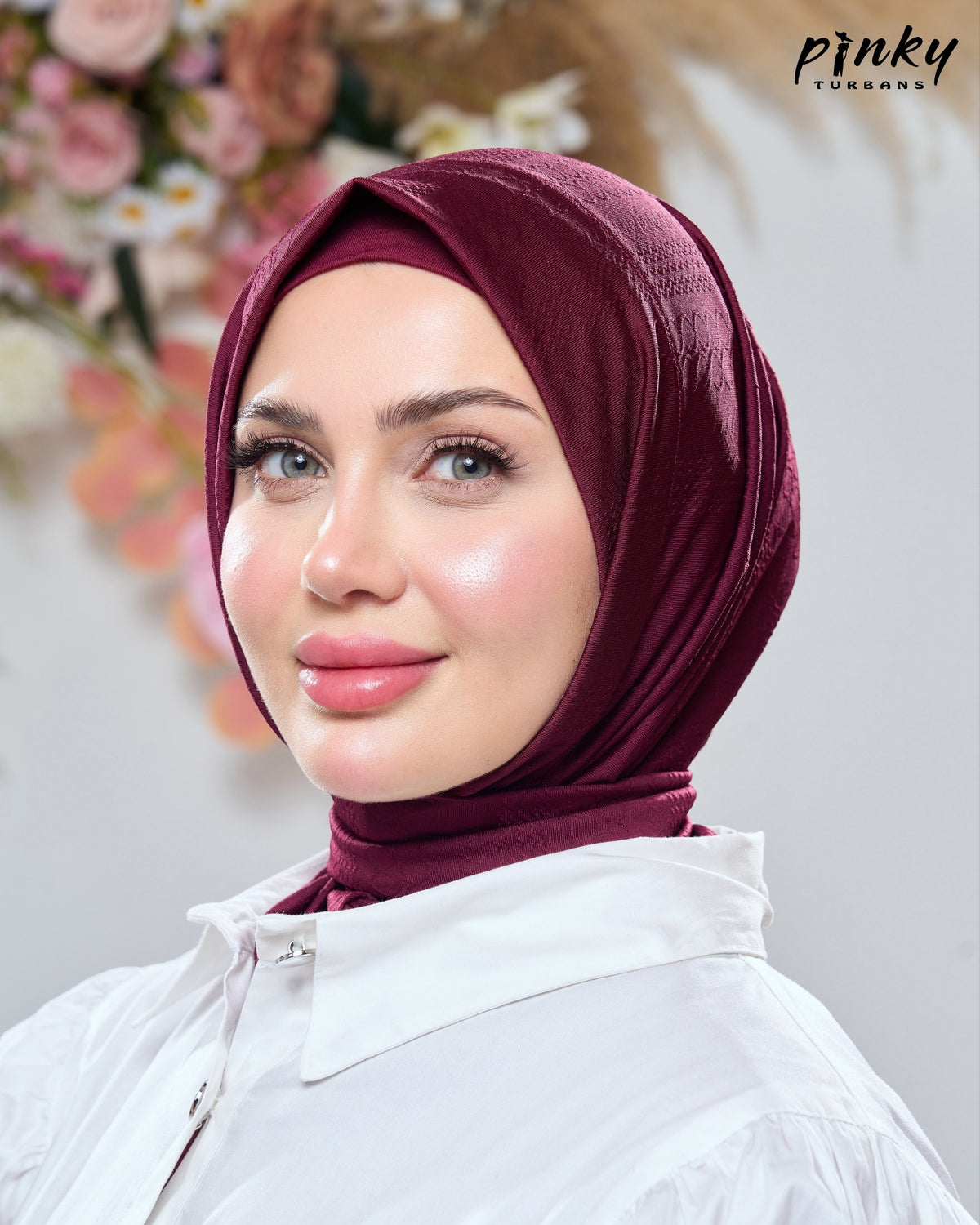 طباقية جكار صيفي ليكرا عالية مع بندانة وإغلاق بكباسين خلفيين من Pinky Turbans كود PKY-25-3