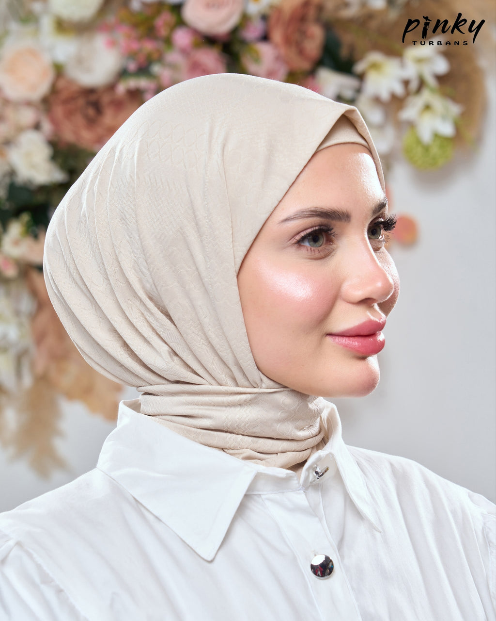 طباقية جكار صيفي ليكرا عالية مع بندانة وإغلاق بكباسين خلفيين من Pinky Turbans كود PKY-25-5