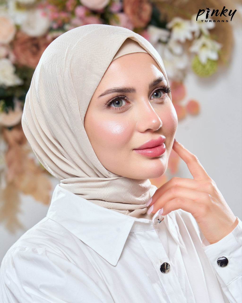 طباقية جكار صيفي ليكرا عالية مع بندانة وإغلاق بكباسين خلفيين من Pinky Turbans كود PKY-25-5