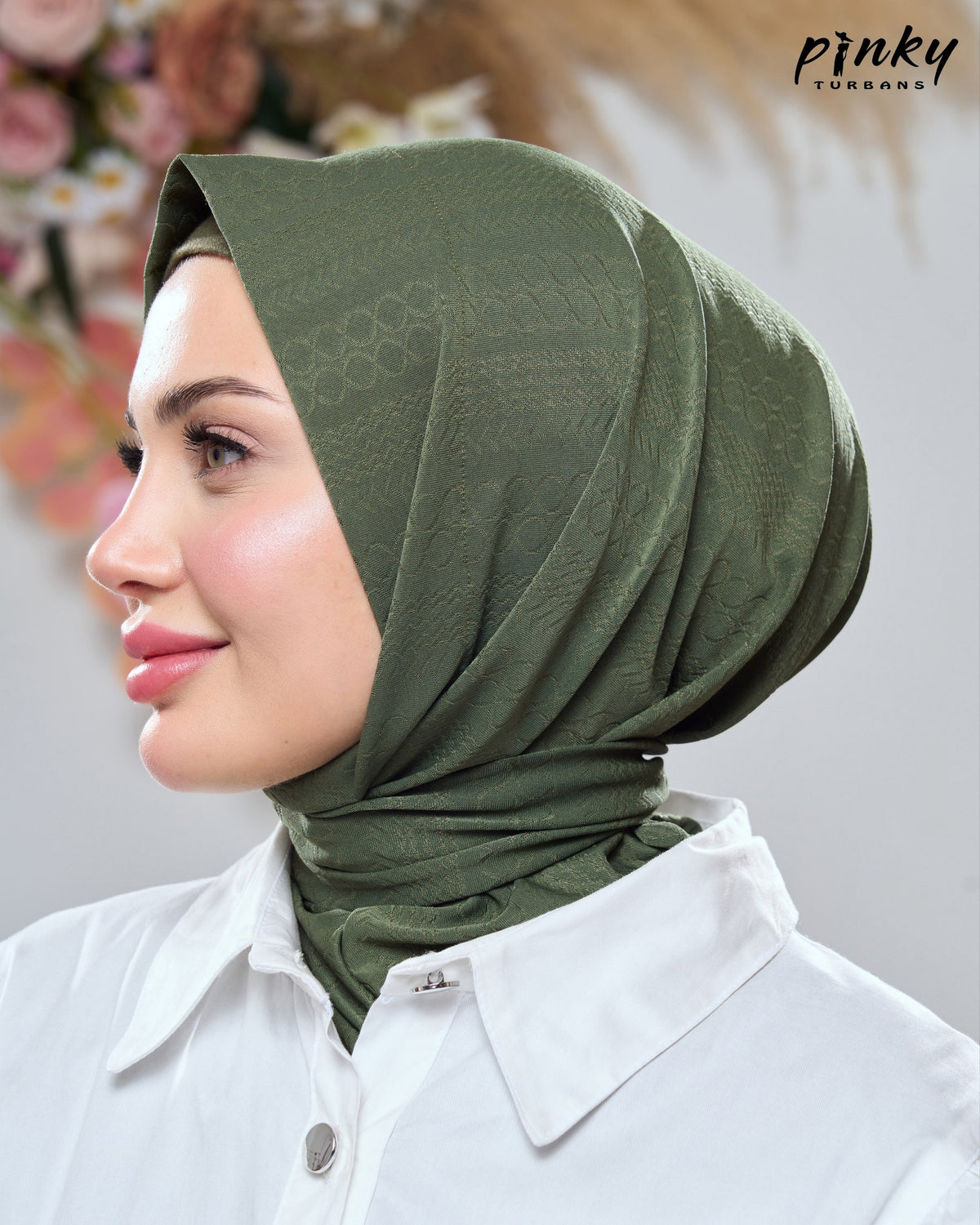 طباقية جكار صيفي ليكرا عالية مع بندانة وإغلاق بكباسين خلفيين من Pinky Turbans كود PKY-25-6
