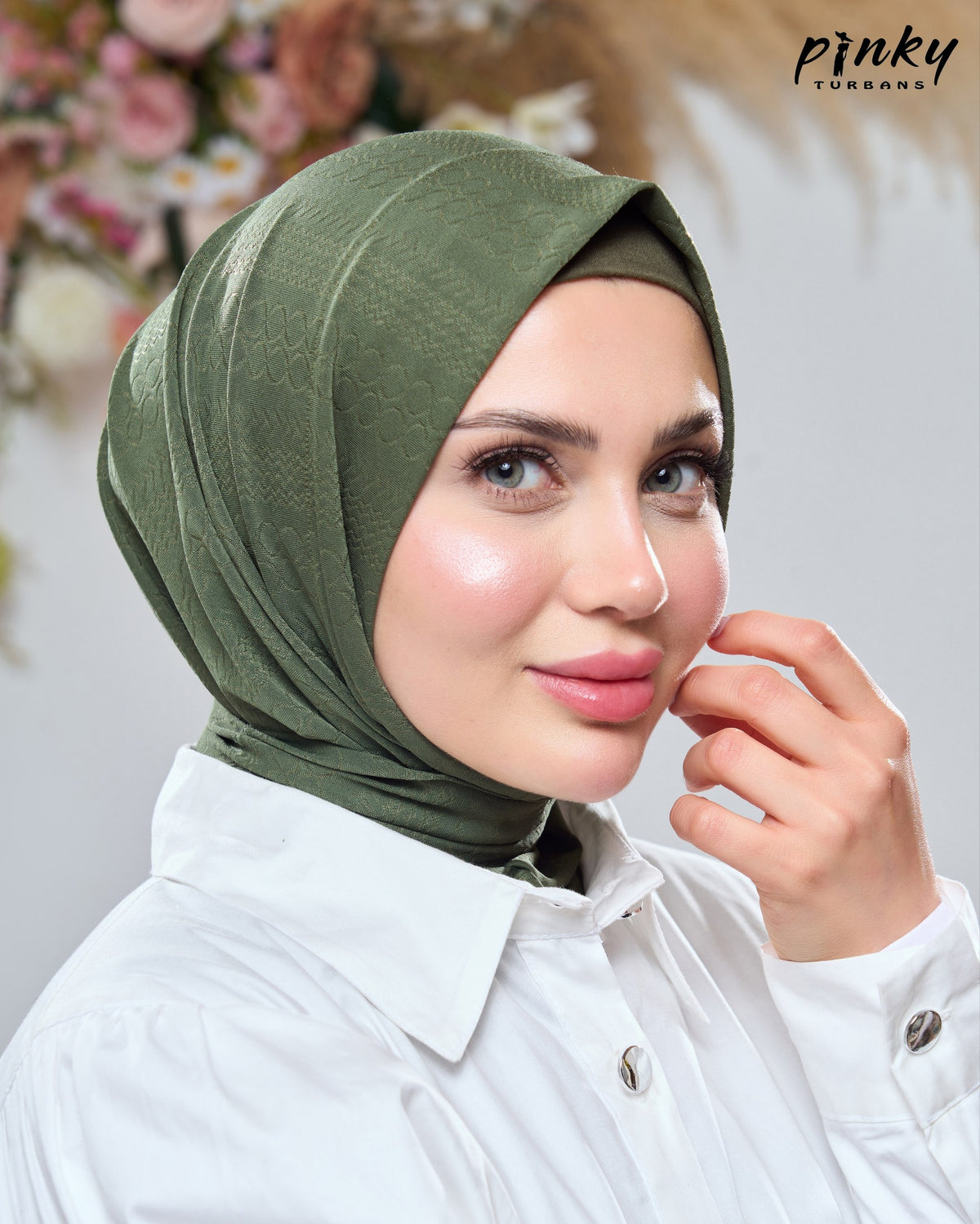 طباقية جكار صيفي ليكرا عالية مع بندانة وإغلاق بكباسين خلفيين من Pinky Turbans كود PKY-25-6