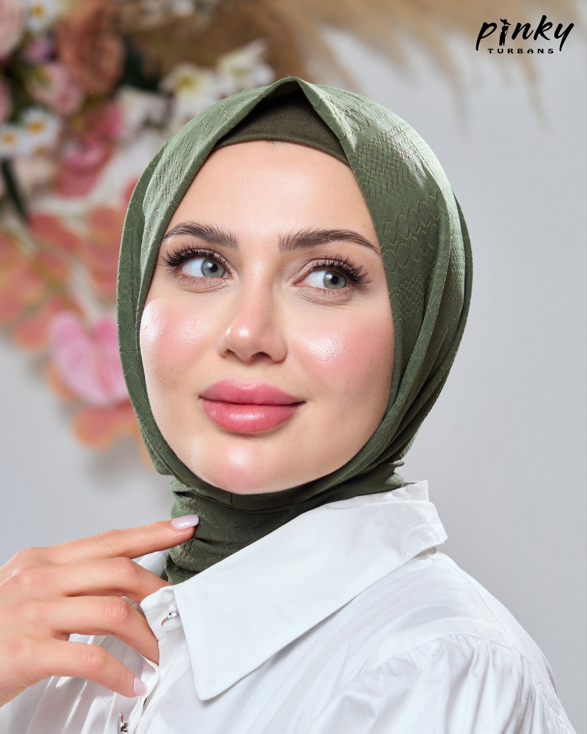 طباقية جكار صيفي ليكرا عالية مع بندانة وإغلاق بكباسين خلفيين من Pinky Turbans كود PKY-25-6