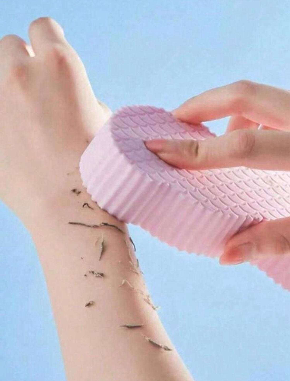 الليفة السحرية لتنظيف الجسم وتجديد البشرة