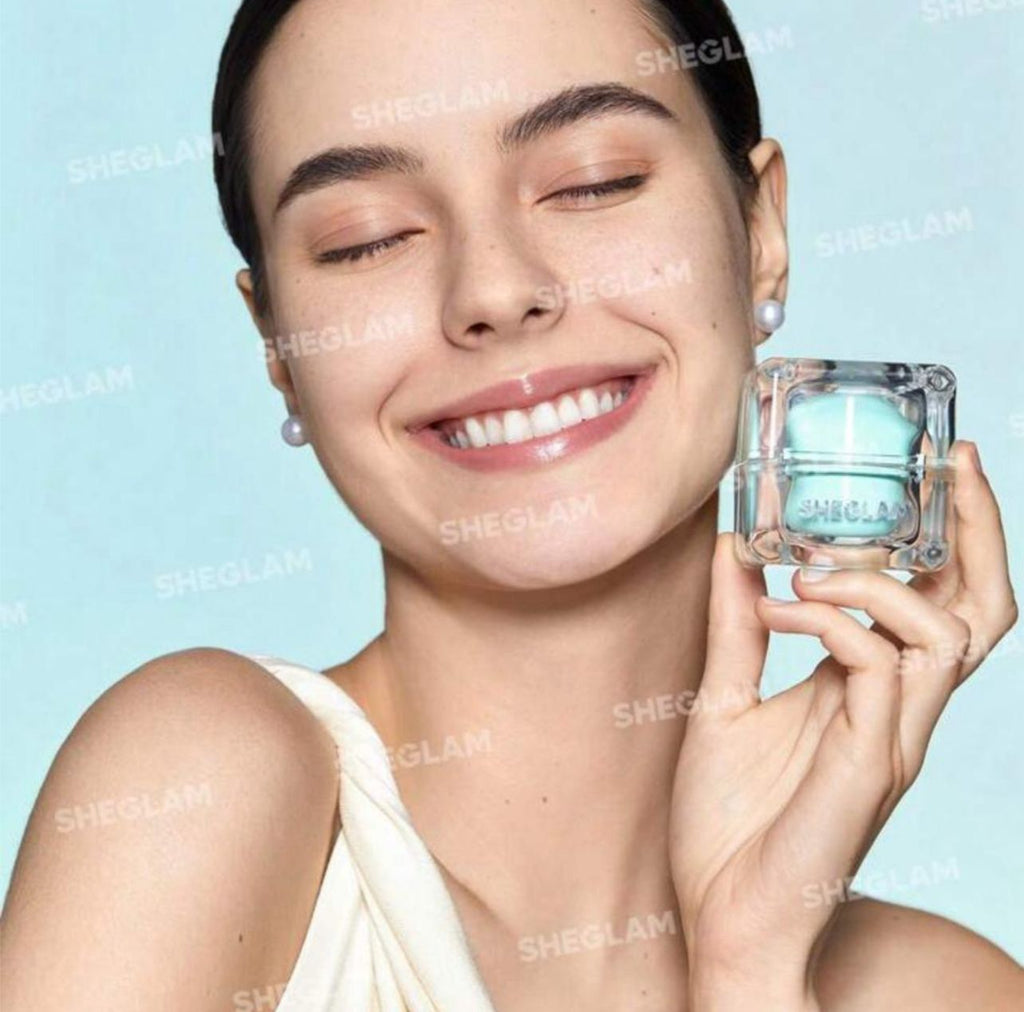 برايمر مرطب لتنعيم البشرة ولمعان صحي يدوم طويلاً من شيقلام 30 ملجم Glazier Glow