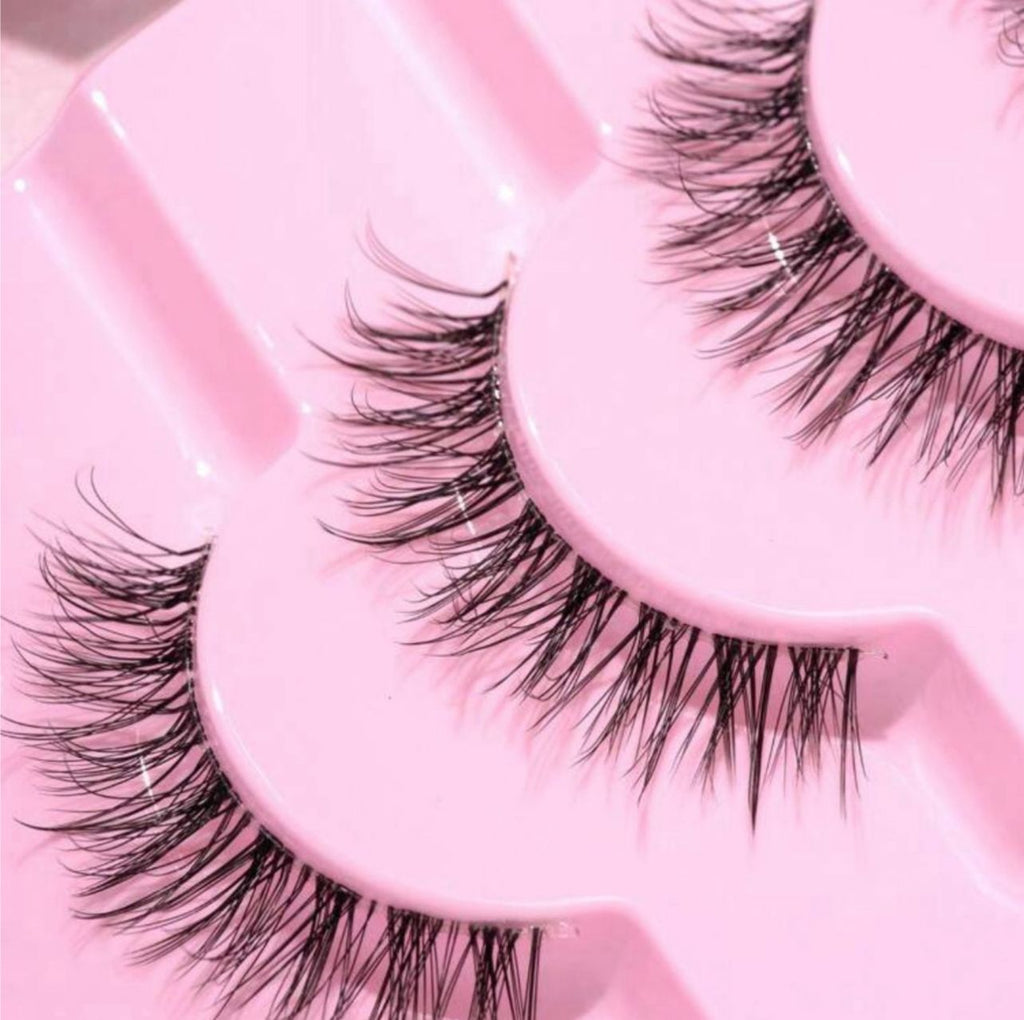 رموش خفيفه الوزن 7 أزواج Y1031