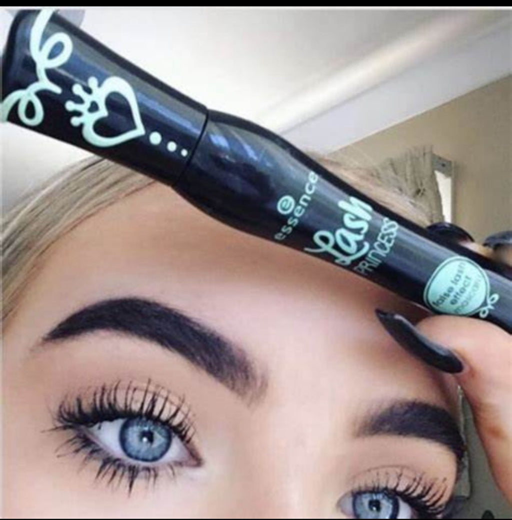ماسكرا "لاش برينسيس فالس لاش إيفكت" من ايسنس - رموش كثيفة وطويلة طوال اليوم