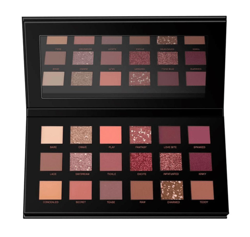 مجموعة ظلال العيون من كالا ميك اب - 18 لونًا لعيون مثالية