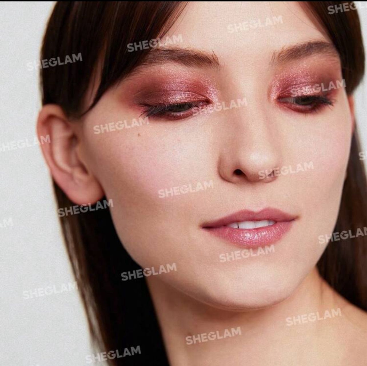 لوحة ظلال العيون SHEGLAM Beach Sunset 9 ألوان مطفية ولمعة بلمسة صيفية جذابة