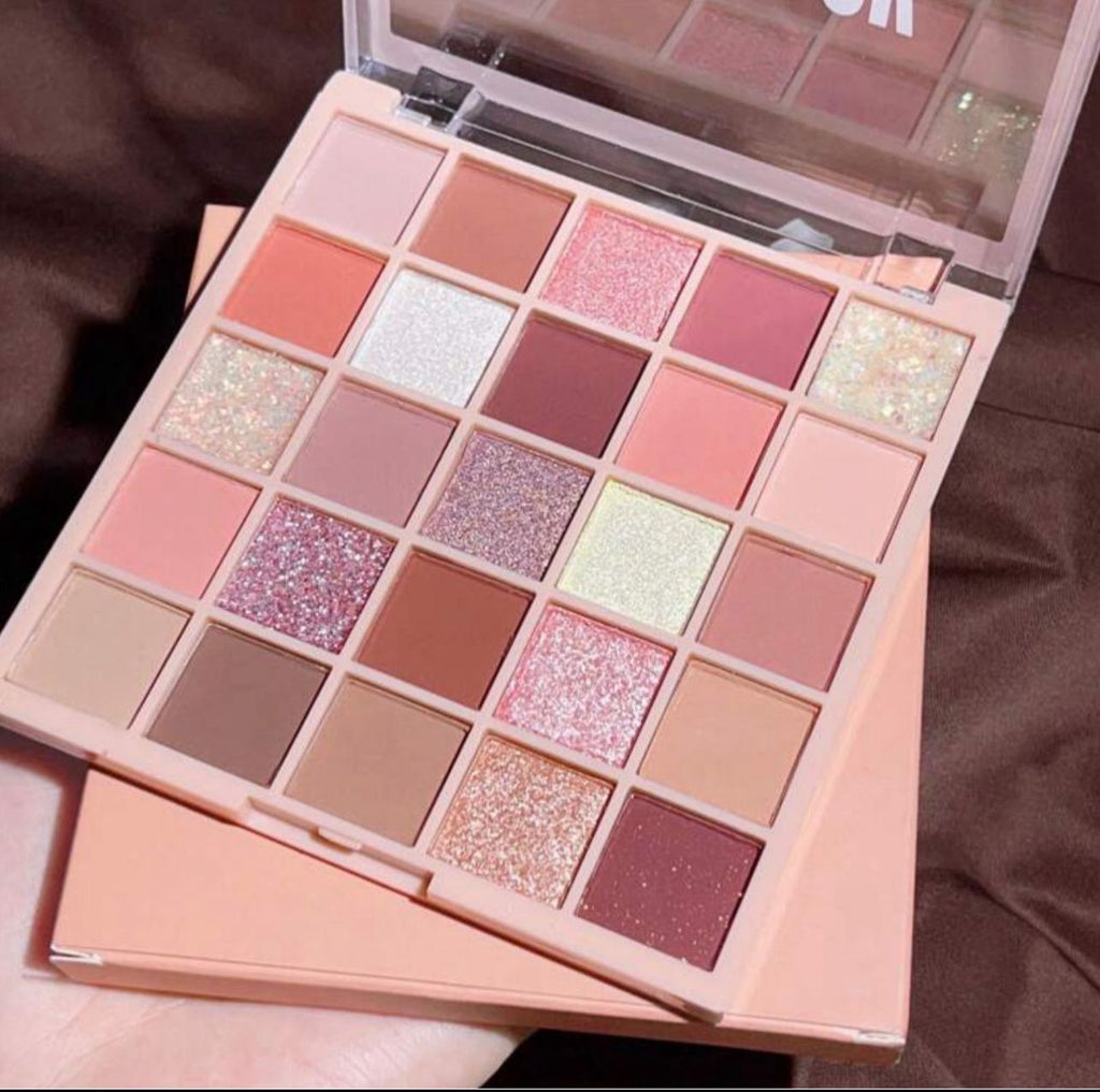 لوحة ظلال العيون نود 25 لونًا لإطلالات لا حدود لها