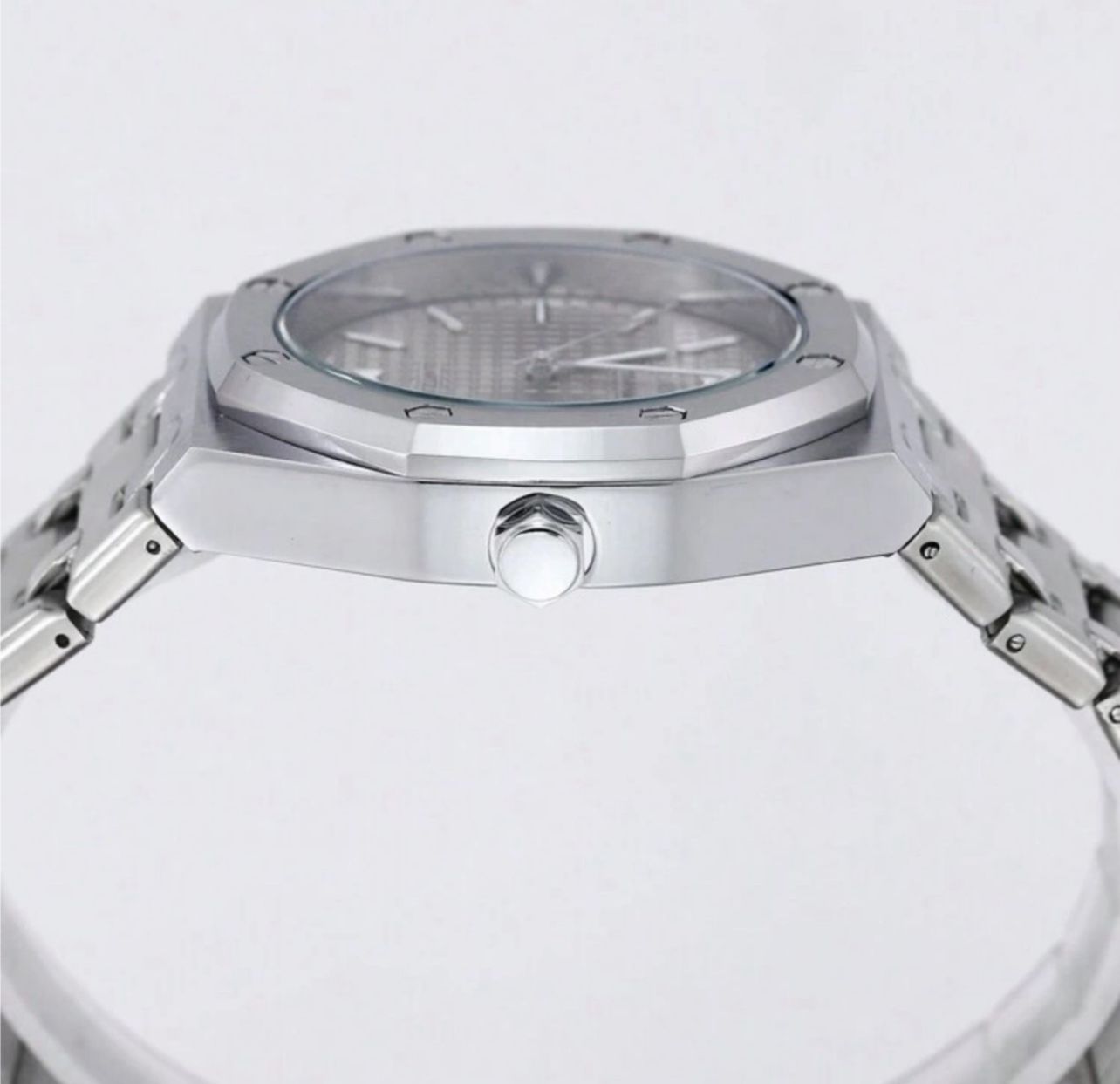 ساعة Denvosi رجالية من الفولاذ المقاوم للصدأ – تصميم أنيق، عرض للتاريخ، مقاومة للماء، مقاس 40 مم GMS 3088