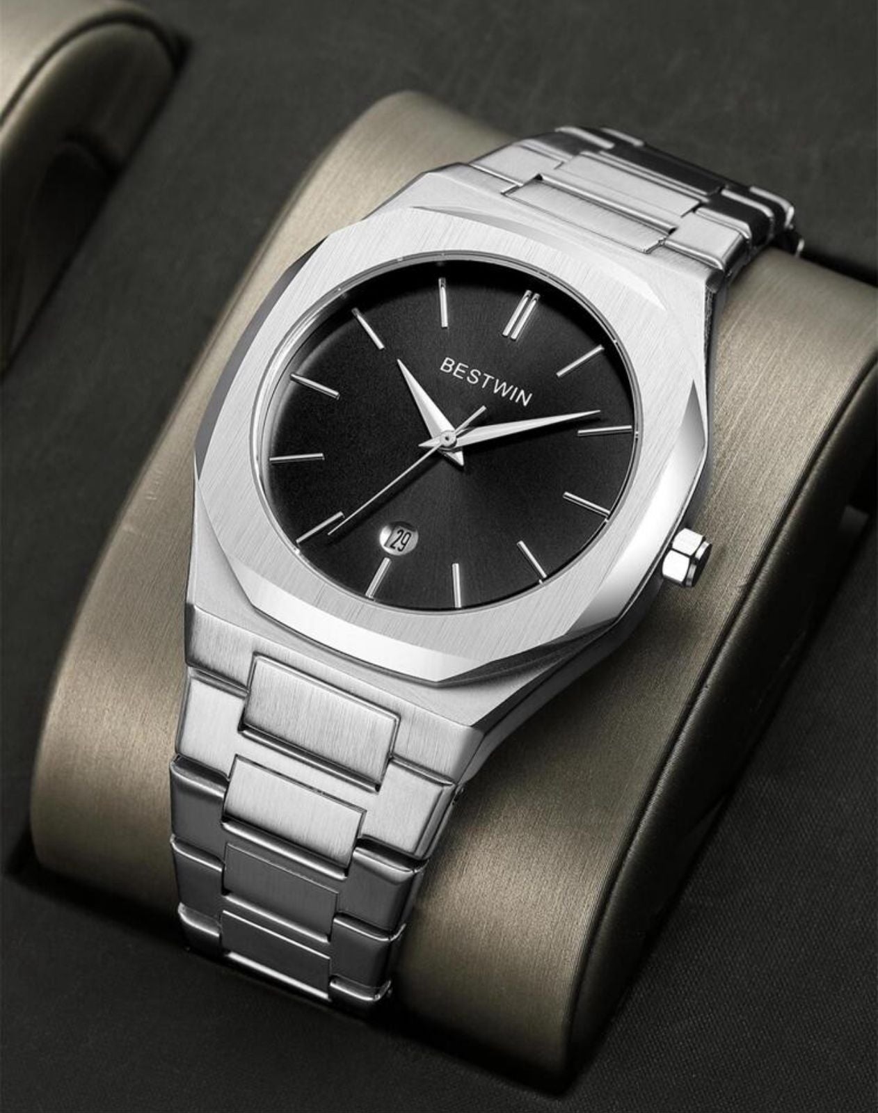 ساعة BESTWIN رجالية فاخرة – قرص أسود، عرض للتاريخ، مقاومة للماء، تصميم عملي، مقاس 40 مم GMBL 813