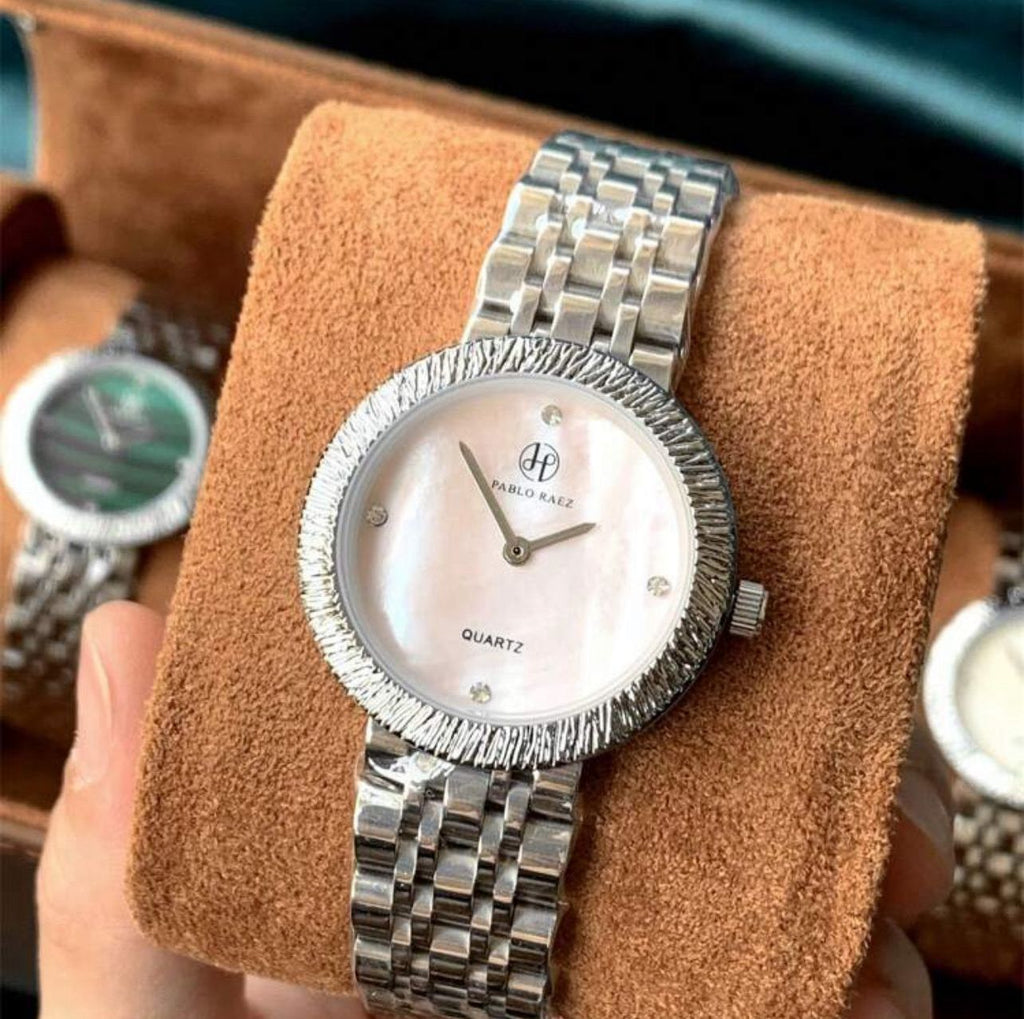 ساعة نسائية أنيقة من Pablo Raez – تصميم فضي راقٍ مرصع، مقاومة للماء، هدية مثالية LSMW 2016