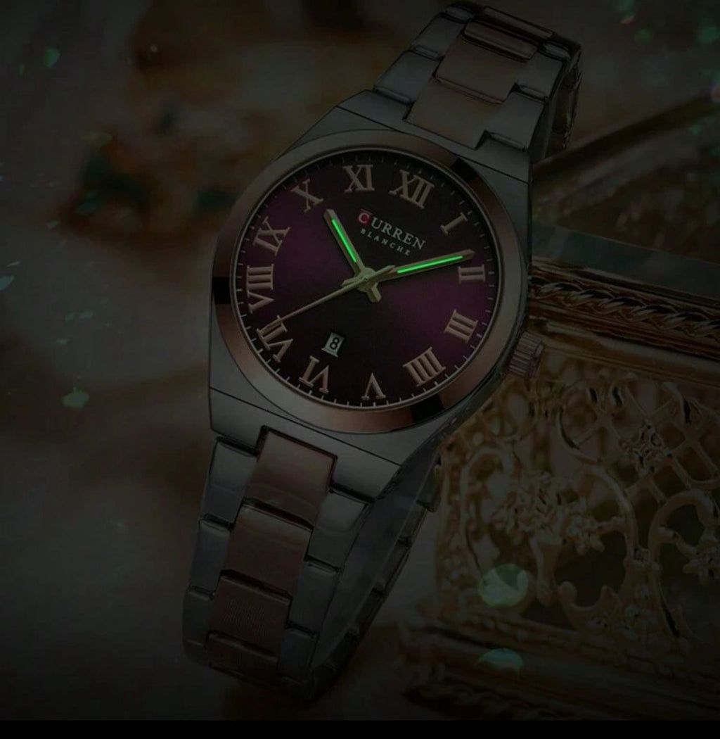 ساعة CURREN نسائية أنيقة – تصميم كلاسيكي بقرص عنابي، سوار ستانلس ستيل، مقاومة للماء، مثالية كهدية LTMM 9095