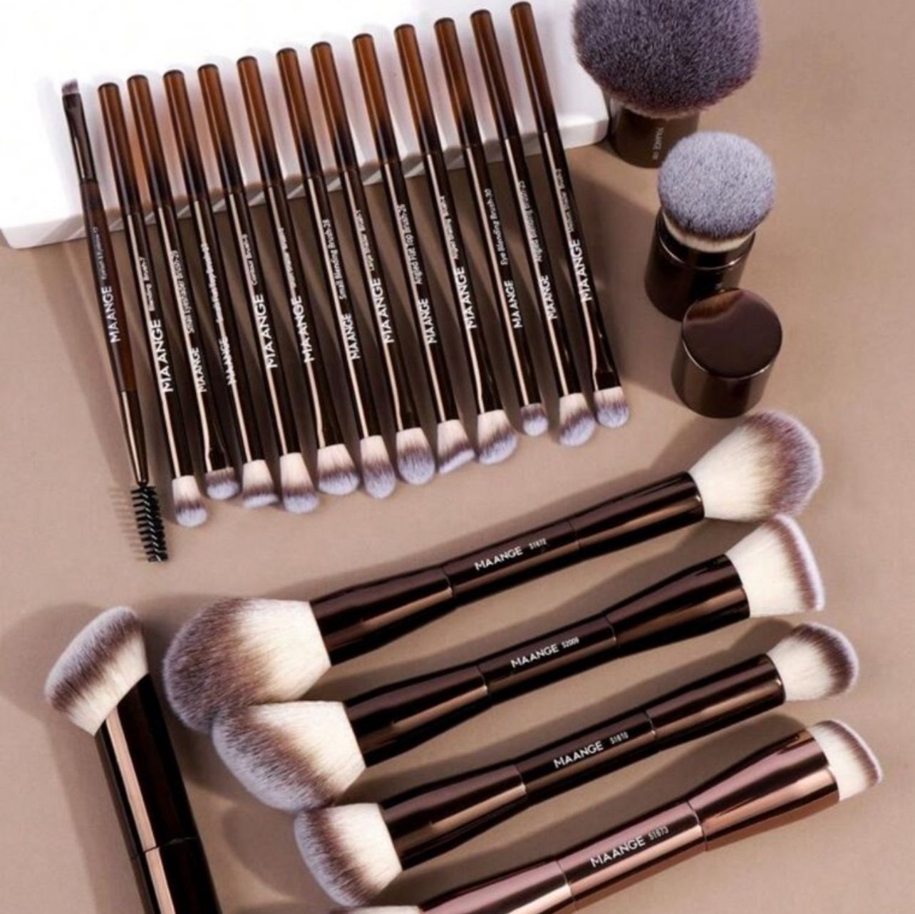 مجموعة فرش مكياج MAANGE الاحترافية – 20 قطعة بلمسة ناعمة وأناقة فاخرة code no 357