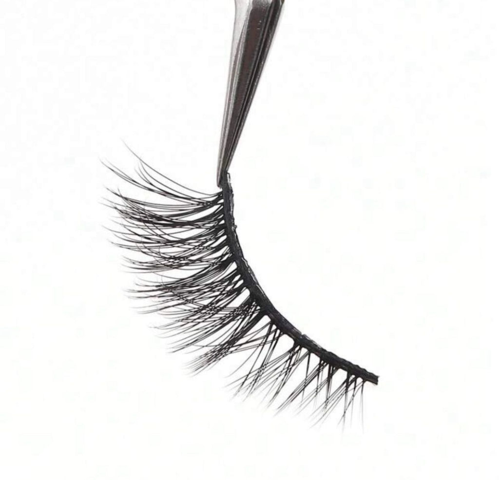 رموش عين القطة – 10 أزواج مطوّلة بتصميم متداخل للمكياج اليومي والسهرات Y1046