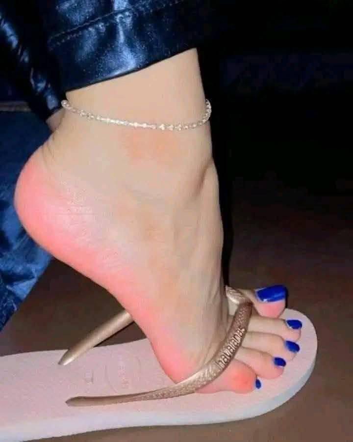 كريم كعب الغزال من AVONA – مرطب وملوّن لكعب القدمين بتركيبة مغذية