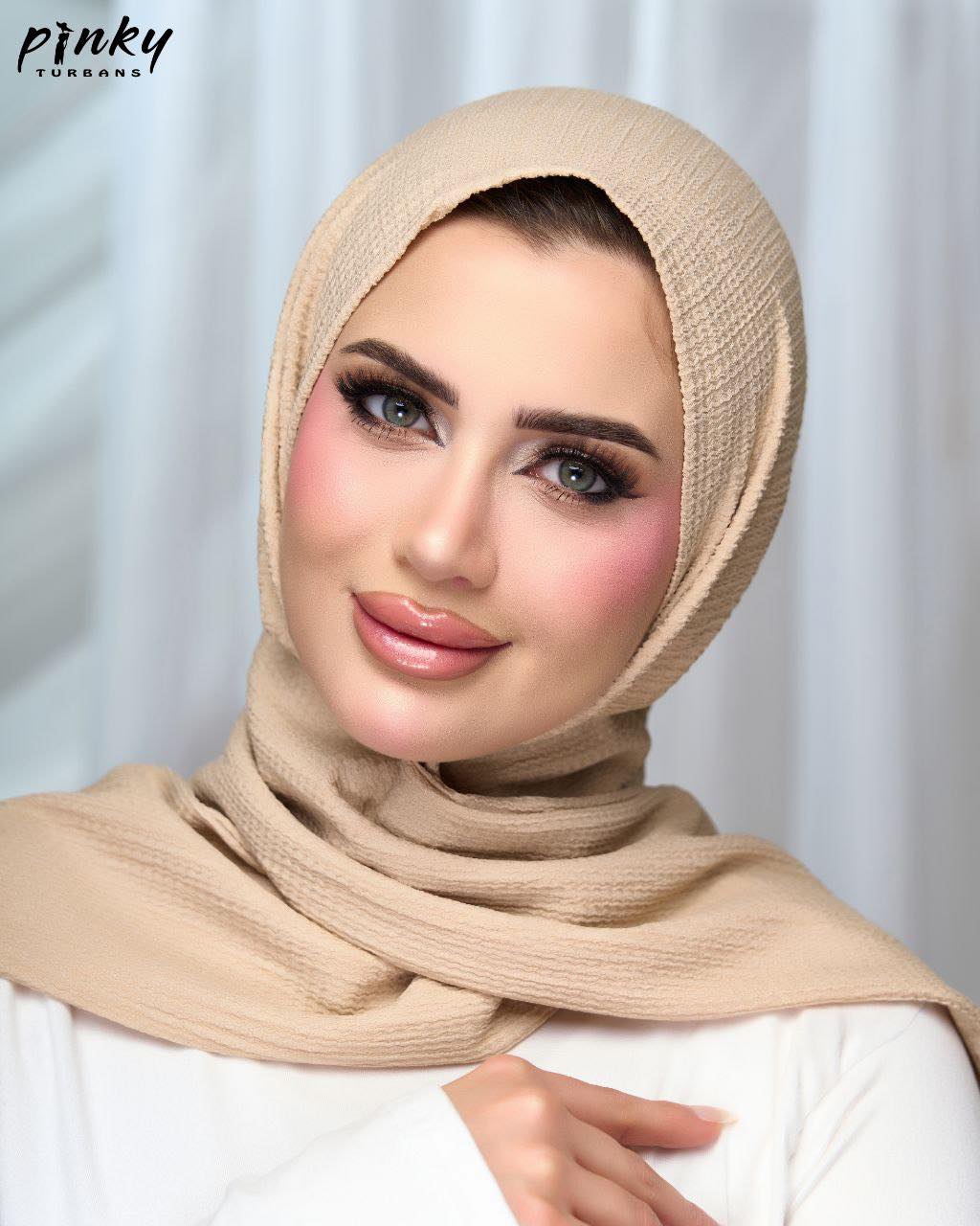 حجاب بكبسولة أمامية بخامة كرينكل سادة من PINKY – كود: PKY-003B-CR