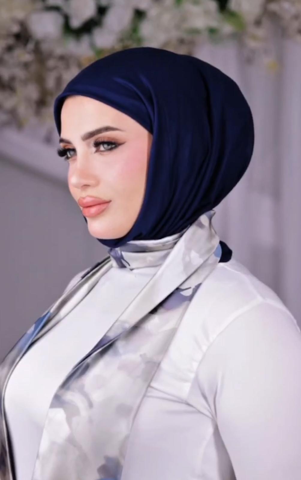 طباقية قطن بشريطين ستان قابلة للتشكيل من Pinky Turbans – كود:PKY-007-NV