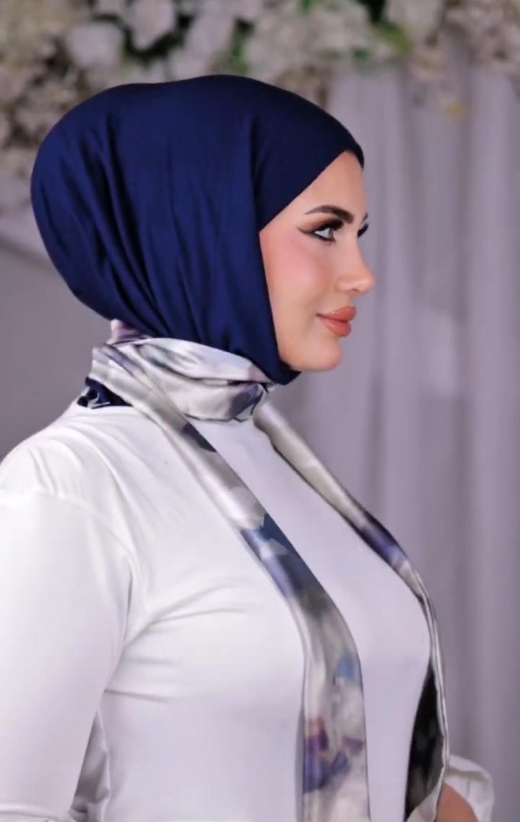 طباقية قطن بشريطين ستان قابلة للتشكيل من Pinky Turbans – كود:PKY-007-NV