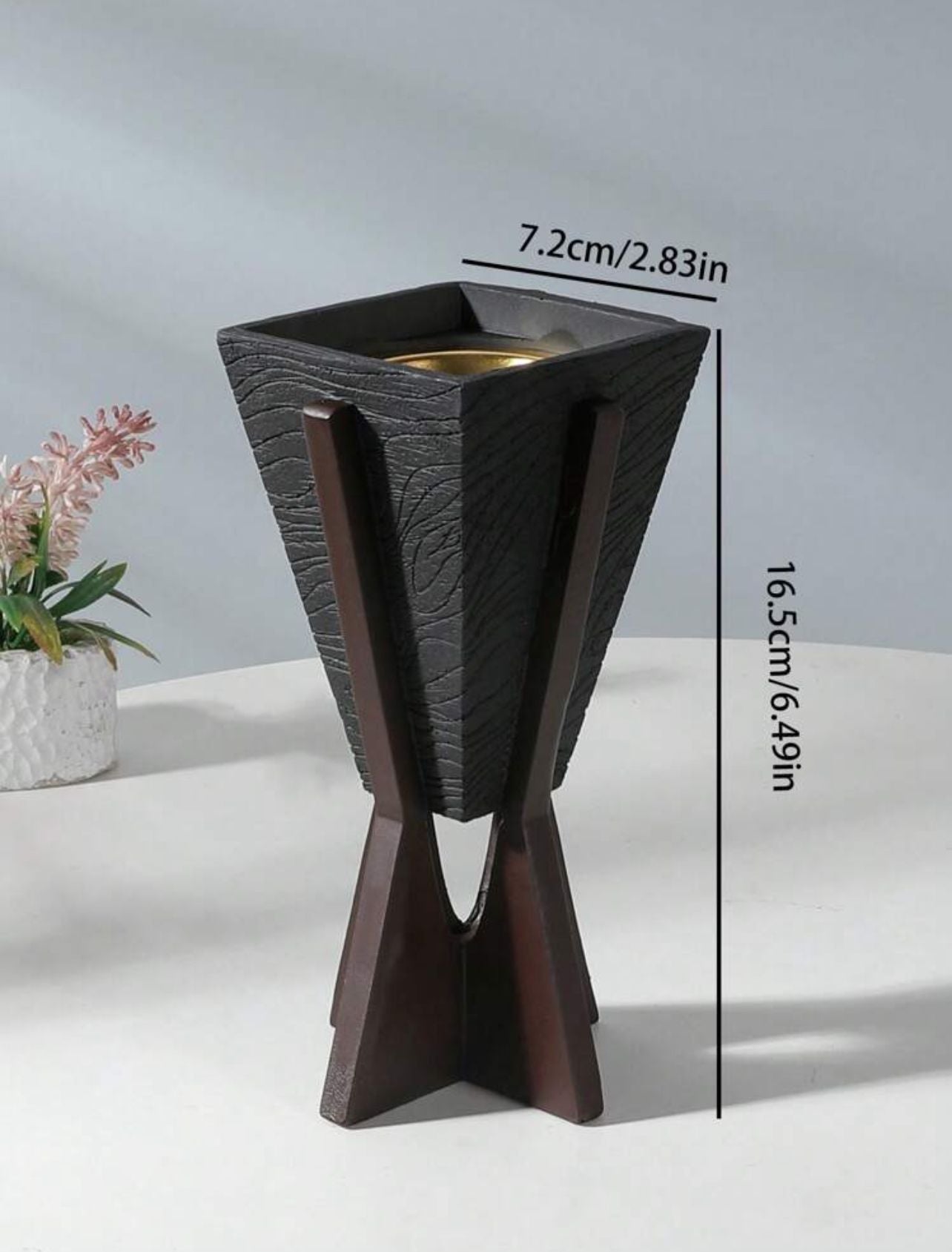 حارق بخور راتنجي بتصميم عصري بسيط ارتفاع 16.5 سم مع قاعدة أنيقة INC-001-BK