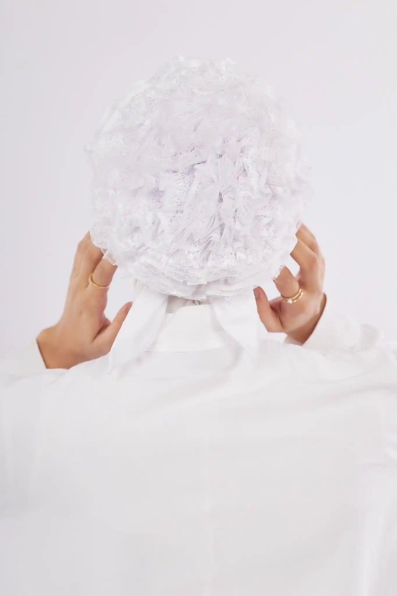 بونيه دانتيل قطني 100% من جميلة لإضفاء حجم أنيق للحجاب كود 3024-2