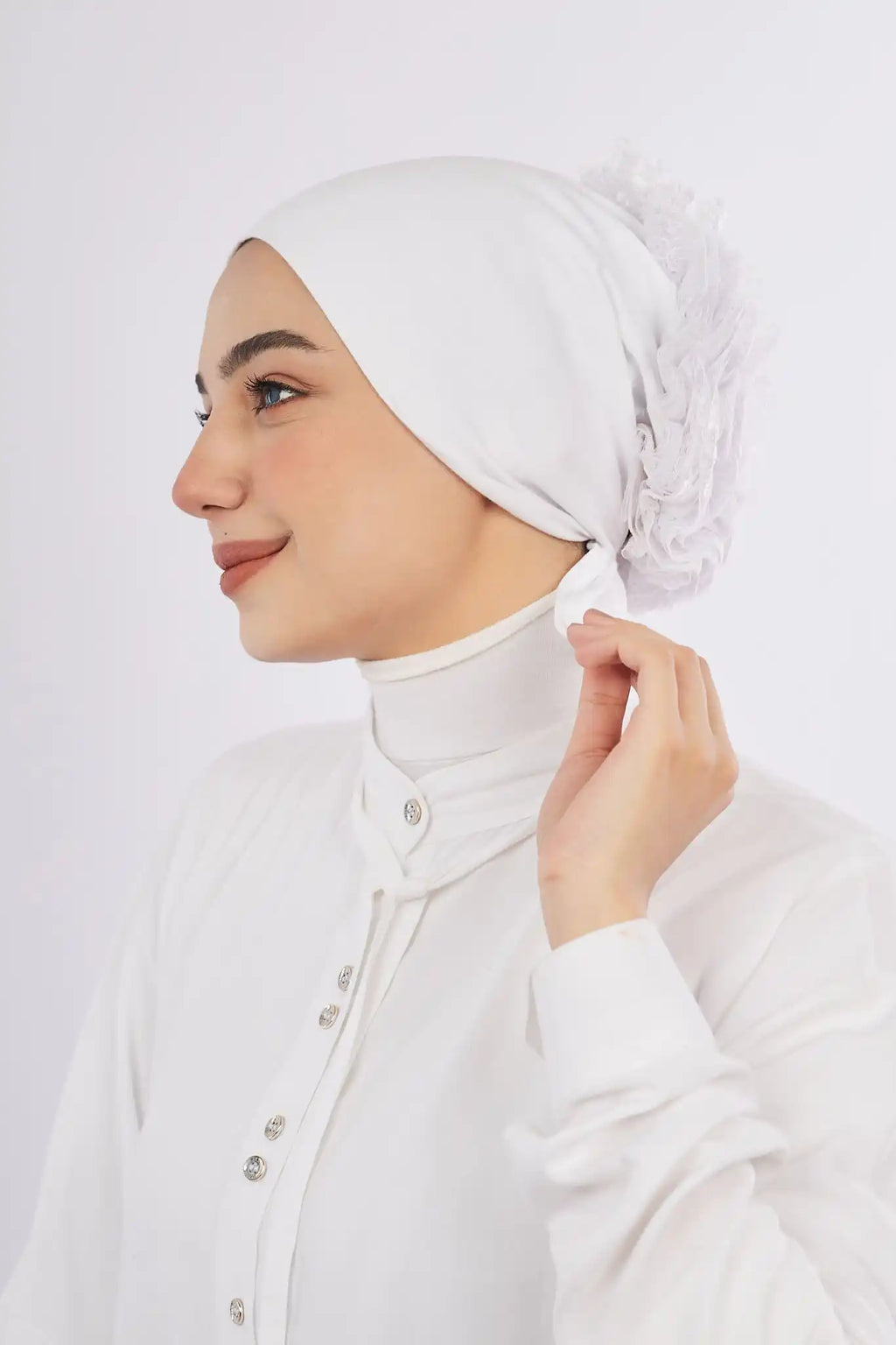 بونيه دانتيل قطني 100% من جميلة لإضفاء حجم أنيق للحجاب كود 3024-2