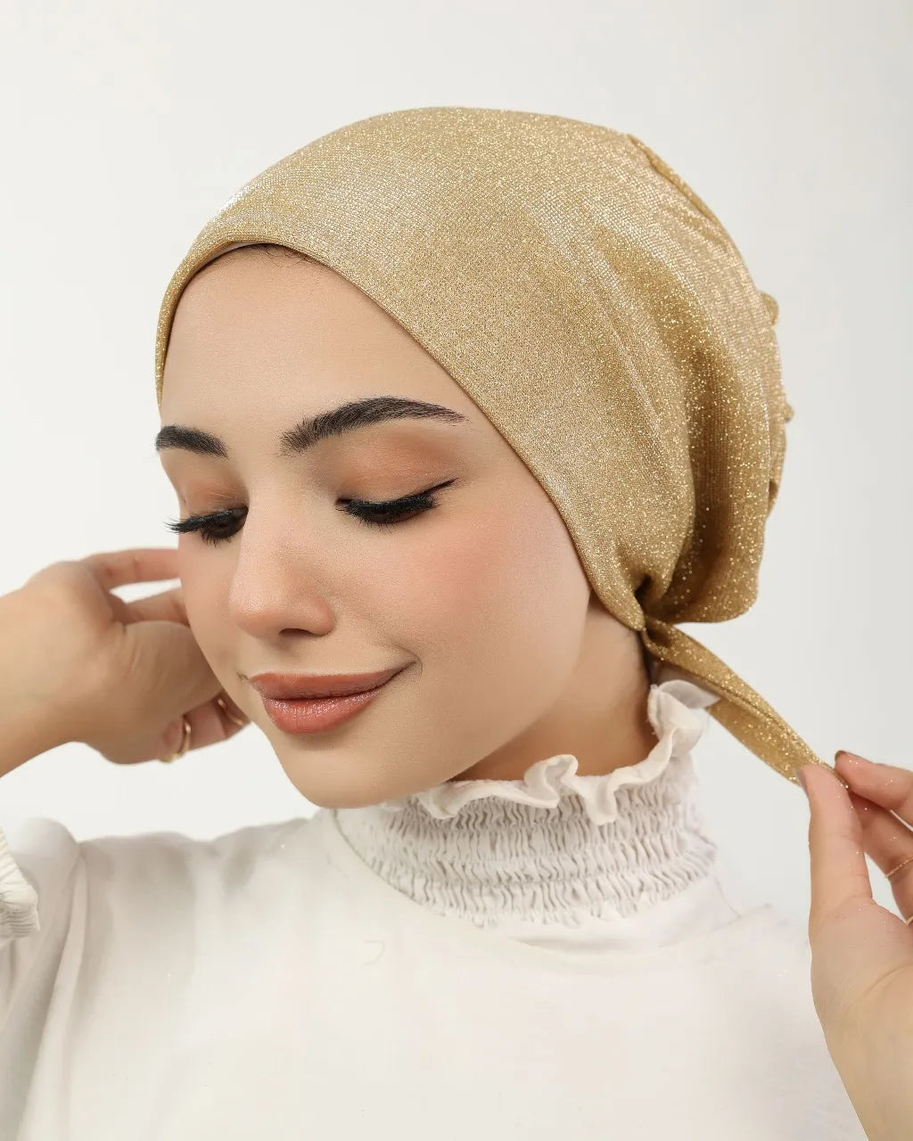 بونيه سواريه برباط خلفي من جميلة لمسة أنيقة لمناسباتك 3016-52