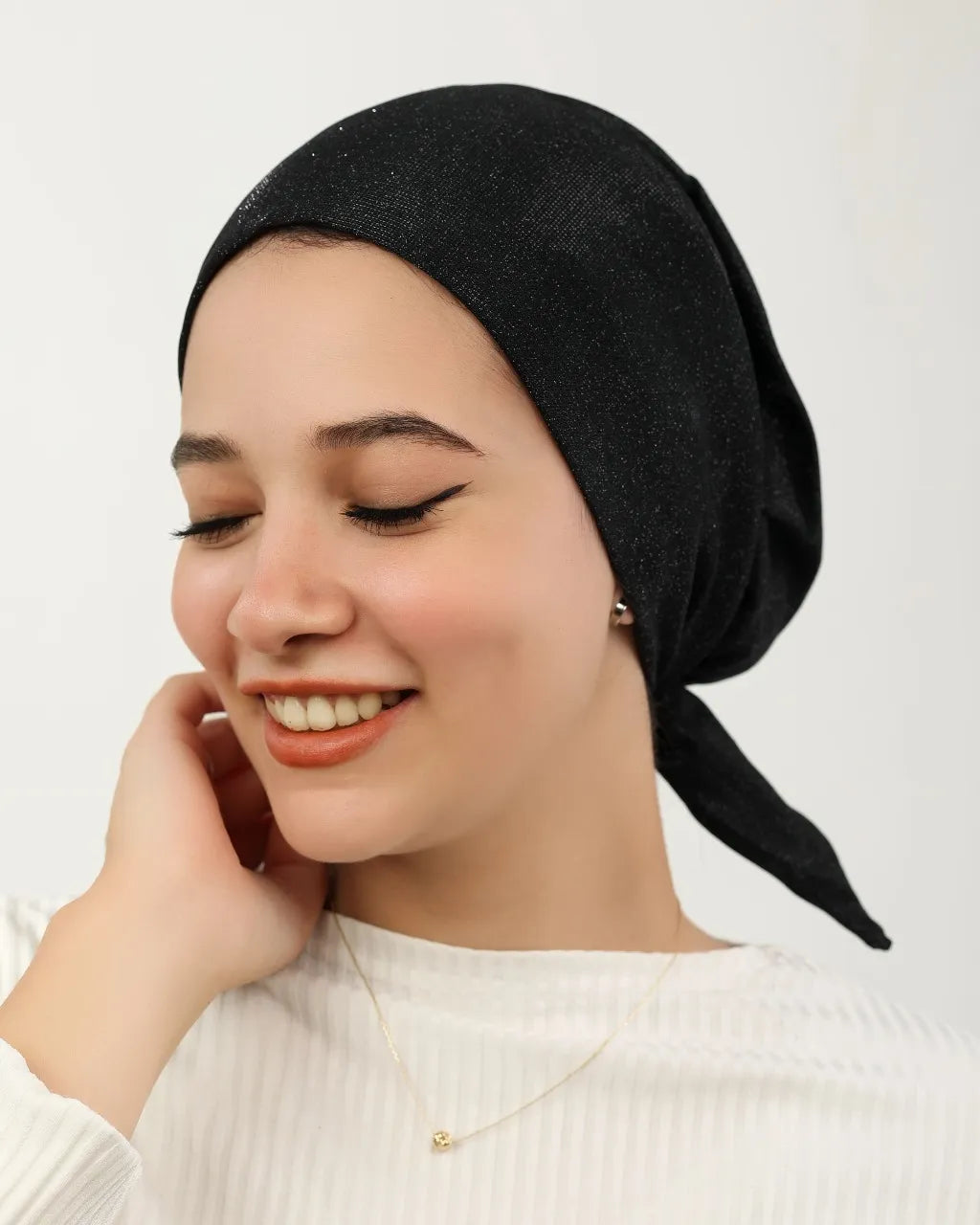 بونيه سواريه برباط خلفي من جميلة لمسة أنيقة لمناسباتك 3016-50