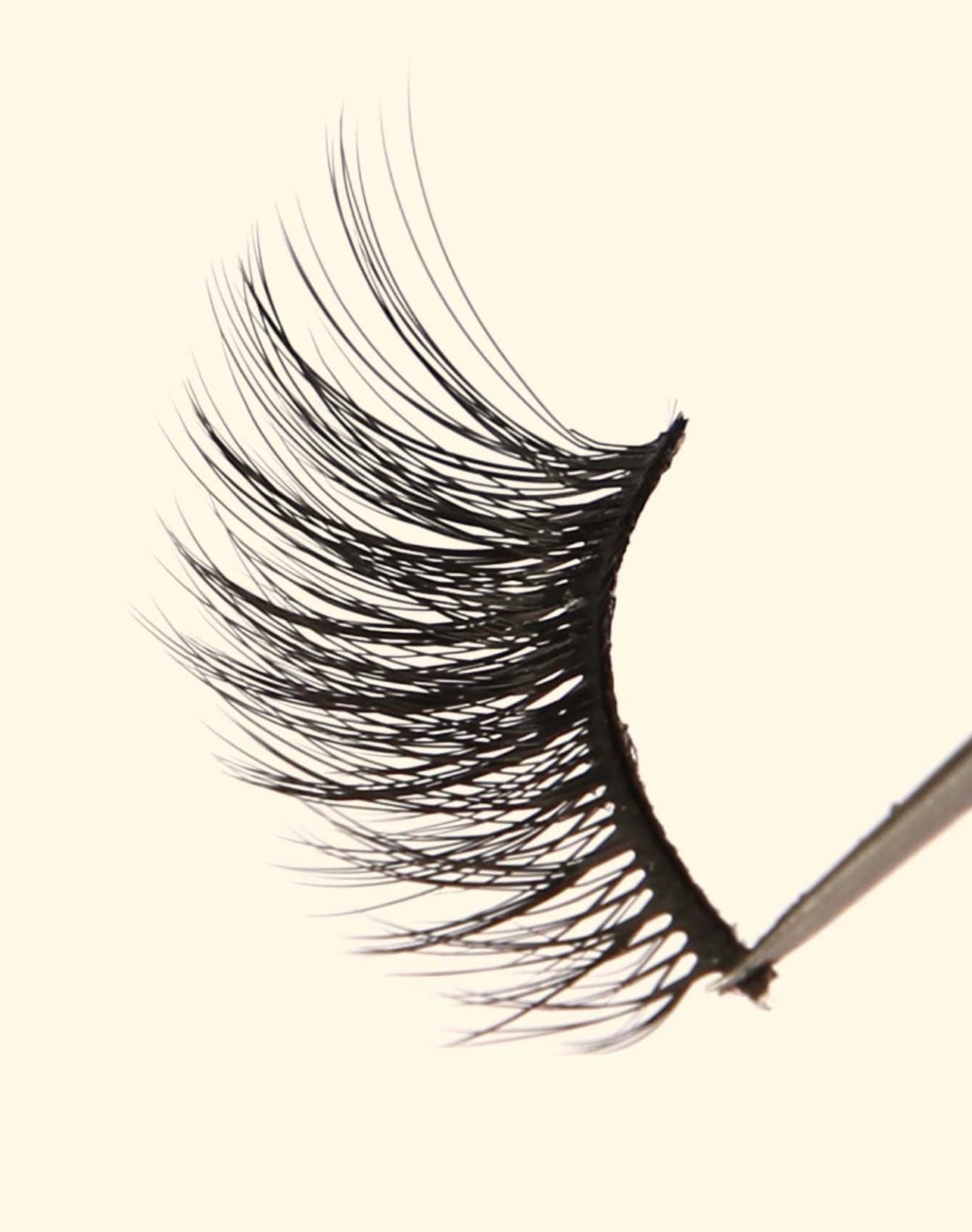 رموش صناعية متعرجة متقاطعة – 10 أزواج لمكياج جذاب Y1049