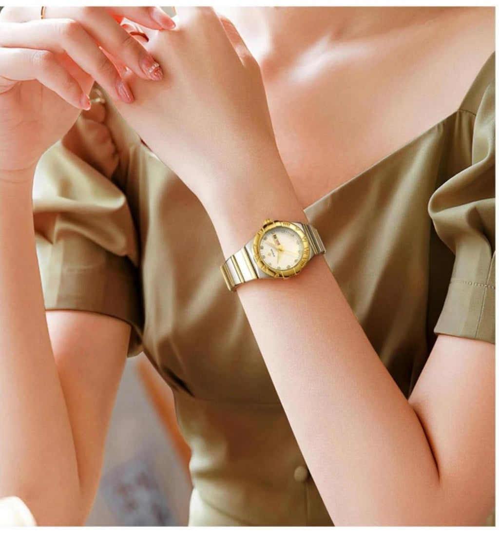 ساعة يد نسائية من WWOOR كوارتز بتصميم أنيق وبسيط للاستخدام اليومي LGTM 8885