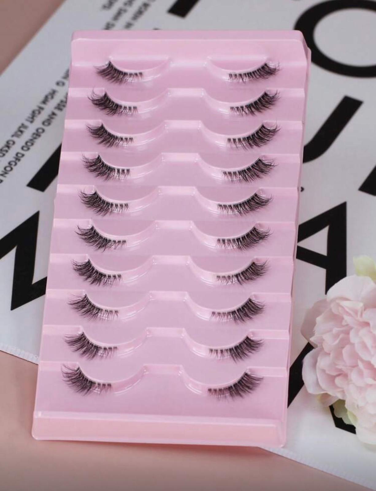 رموش صناعية فاخرة – 10 أزواج بأنماط وأطوال مختلطة Y1070