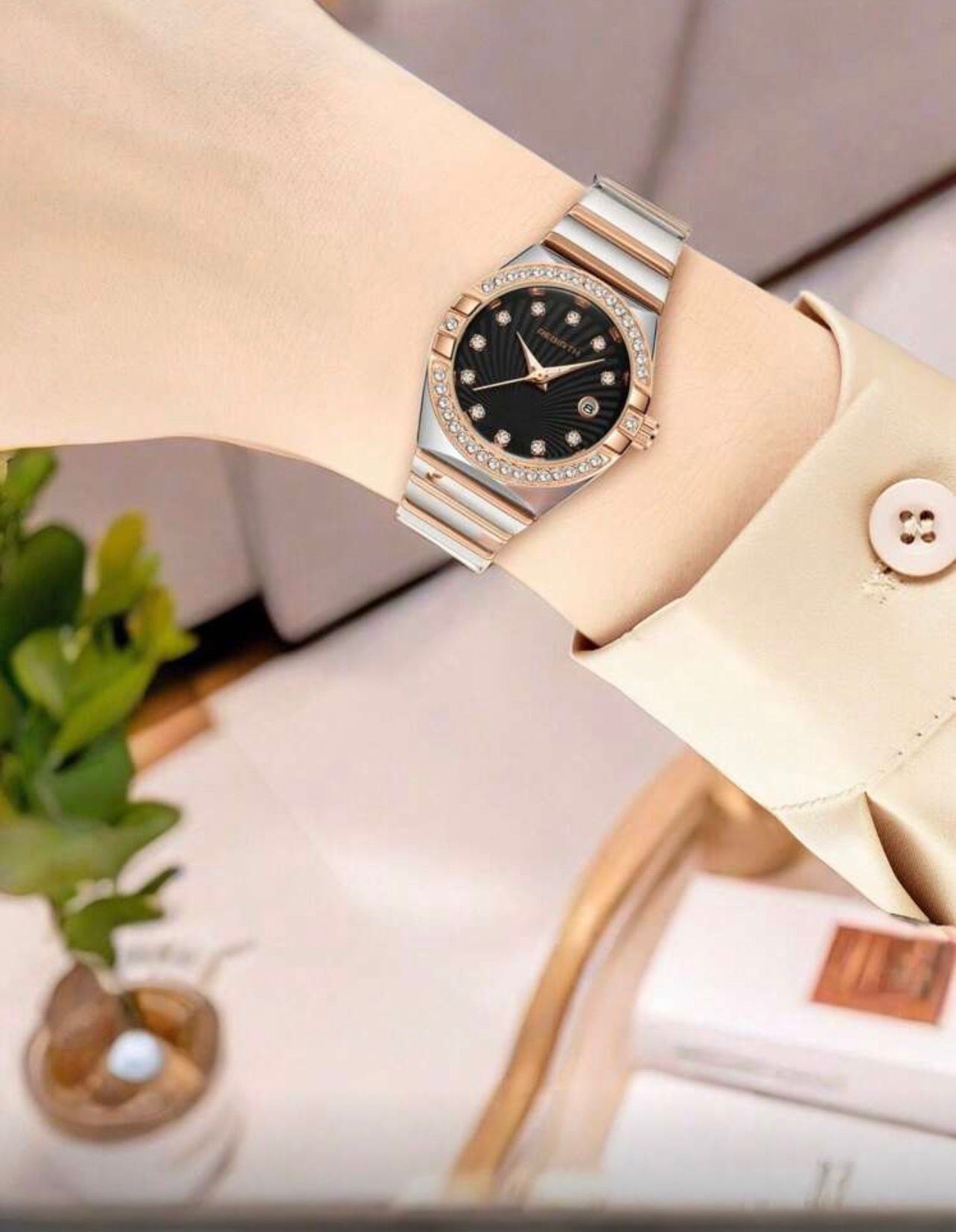 ساعة نسائية فاخرة – ستانلس ستيل مرصعة بالكريستال، كوارتز مع عرض التاريخ  LMTB 3060