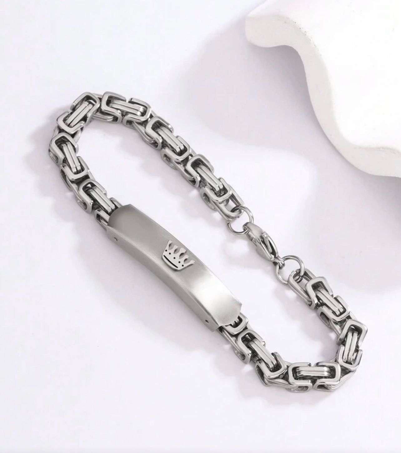 سوار رجالي فضي ستانلس ستيل مع تاج – GM 273