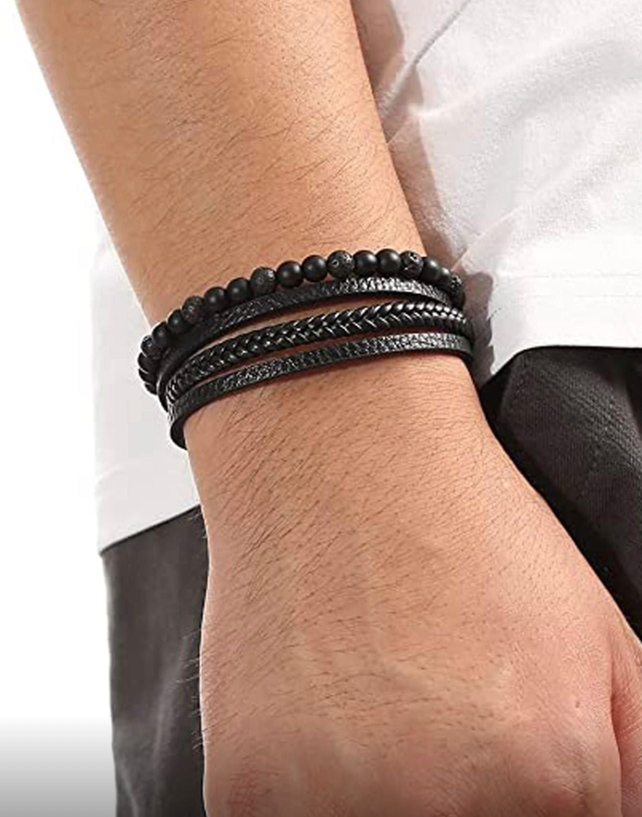 سوار رجالي متعدد الطبقات بجلد أسود وخرز حجري – GM 116