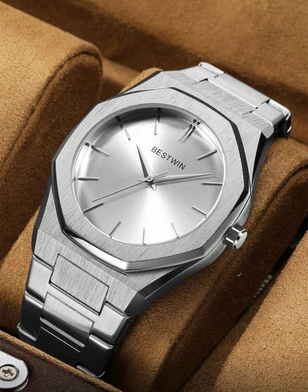 ساعة رجالية فاخرة من GORBEN  بتصميم كلاسيكي أنيق بعقارب كوارتز وسوار من الفولاذ المقاوم للصدأ gmw 812