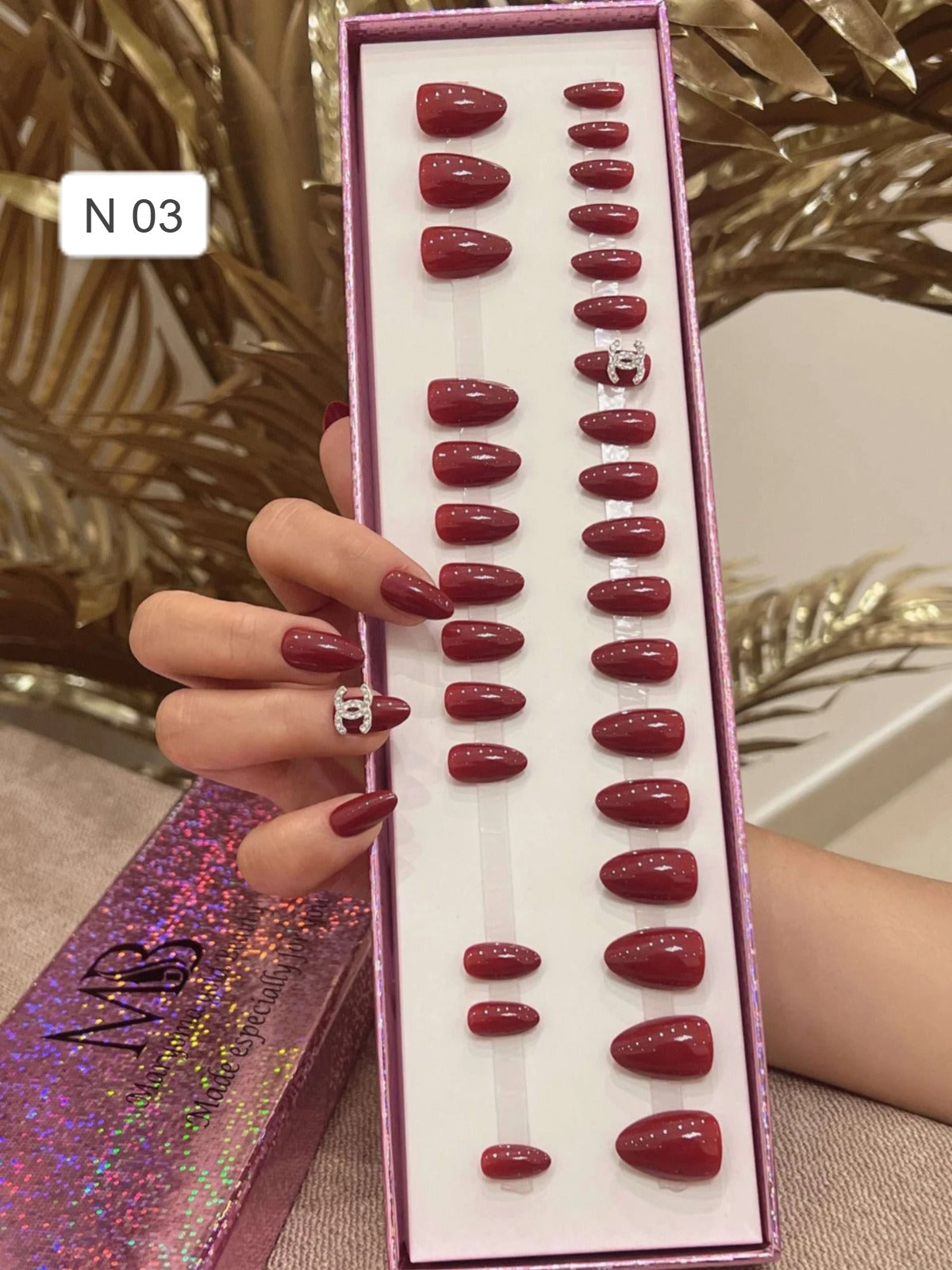 أظافر عيون القط أحمر غامق قصير حاد مع كريستال – لمعة فاخرة وإطلالة أنيقة 28 قطعة N 3