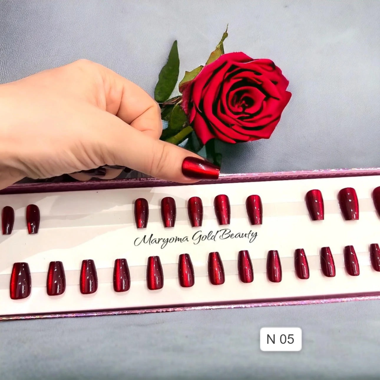 أظافر مريم بيوتى كوفن أحمر عيون القط بتأثير مميز 28 قطعة N 5