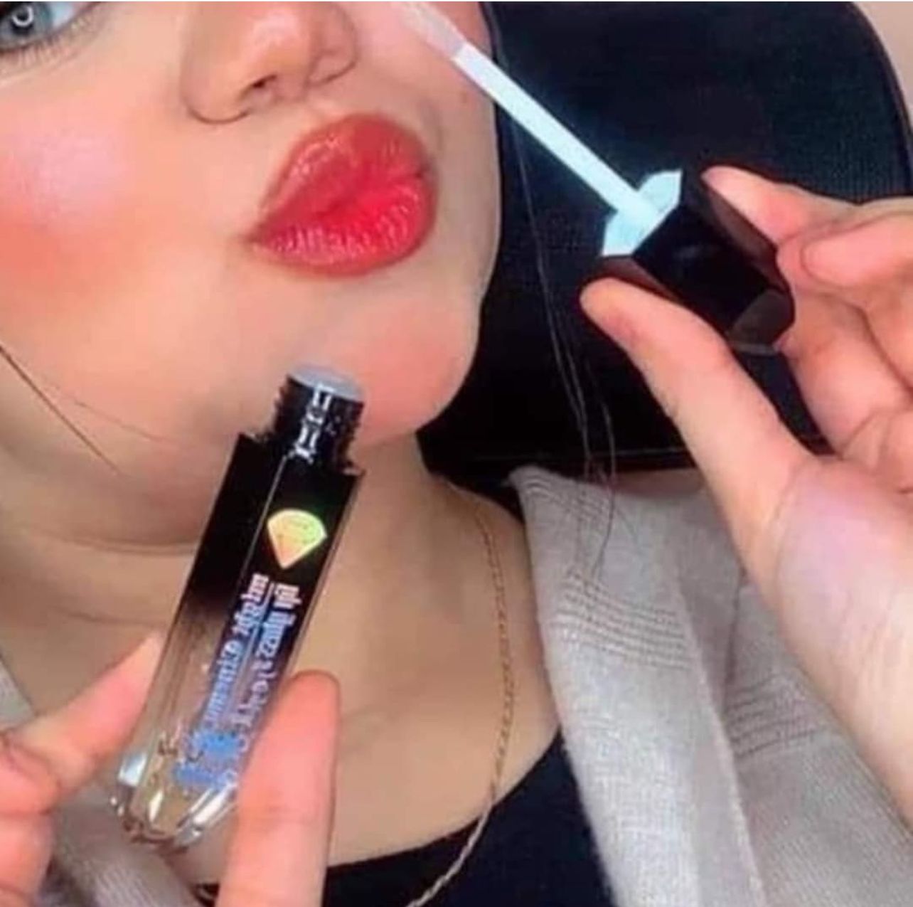 ملمع ومكبر الشفاه الجوهرة من مايت سينما لمسة جاذبية وإشراقة فورية