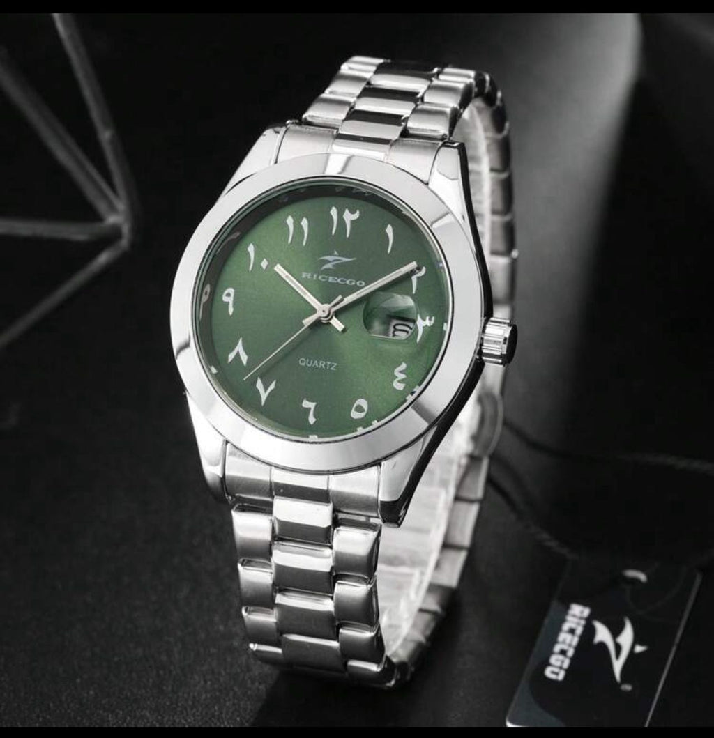 ساعة RICECGO رجالية كلاسيكية – قرص أخضر بأرقام عربية، عرض للتاريخ، تصميم رسمي أنيق، سوار فولاذ، 40 مم GMGA 030