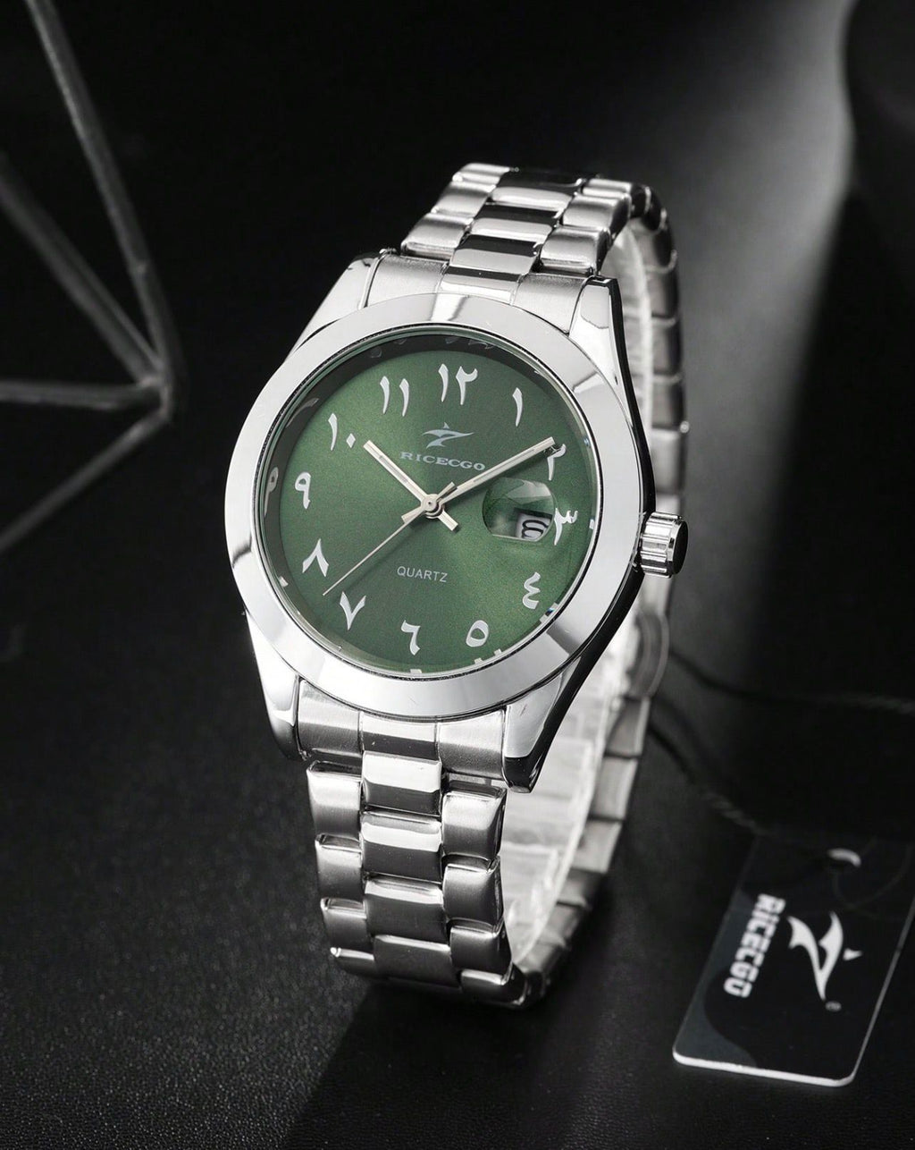 ساعة رجالية فاخرة من RICECGO بقرص أخضر وأرقام عربية  تصميم ستانلس ستيل أنيق بحركة كوارتز دقيقة GMSG 030